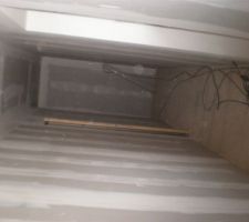 Couloir menant a la chambre des parents.
Photo prise du palier