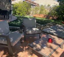 La nouvelle terrasse finie avec les premiers spots encastrés posés et raccordés