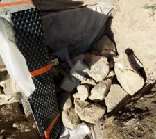 Petit empierrement pour limiter la poussée - CC-BY-NC-SA