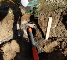 Réparation du trop plein - CC-BY-NC-SA