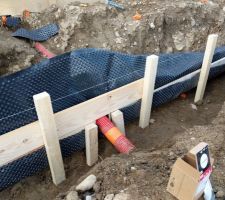 Mini-pieux pour entourer le trop plein - CC-BY-NC-SA