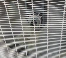 Casse de l'hélice du groupe extérieur à cause du brouillard givrant