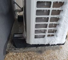 Casse de l'hélice du groupe extérieur à cause du brouillard givrant