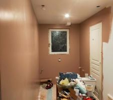 Ça y est plus que le sol et la partie douche