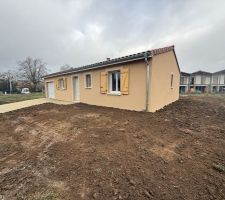 Terrassement des abords de la maison