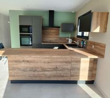 Voil&agrave; cette belle cuisine est pos&eacute;e