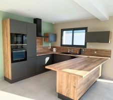 Cuisine termin&eacute;e avec Cuisinella !