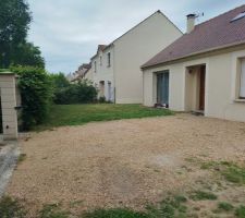 Pr&eacute;paration pour l'installation d'une all&eacute;e + terrasse en pierre naturel