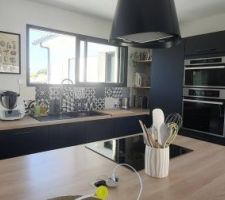 Cuisine repeinte en beige