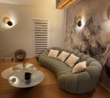 Panoramique montagnes
Appliques
Salon