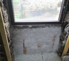 L'enduis de finition sera &agrave; la chaux aerienne et chanvre C005 avec effet paillet&eacute;