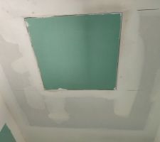 Trappe d'acc&egrave;s aux combles en placo