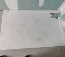 De l'enduit, des rayures sur mon receveur de douche !
