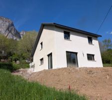 Enduit termin&eacute;
Colorie blanc