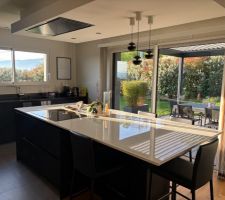 Rayon de lumi&egrave;re dans la cuisine