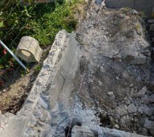 Coin devant, gauche avant &ecirc;tre ajout&eacute; du b&eacute;ton