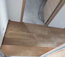 D&eacute;but pose stratifi&eacute; couloir