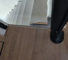 Fixation garde corps &eacute;tage vs stratifi&eacute;