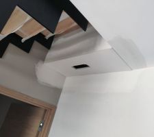 Probl&egrave;me de coordination : pl&acirc;trerie finie apr&egrave;s la peinture et non prot&eacute;g&eacute;e