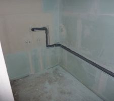 Int&eacute;gration de l'&eacute;vacuation des WC du haut