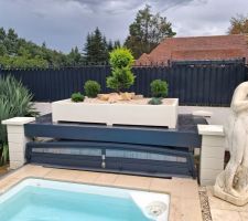 Mise en place d un bac a plante au dessus de l abris piscine plier