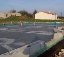 Dalle coulée (maison), garage et préau pour le lendemain