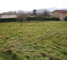 Vue vers le sud ouest du champ à diviser en 3 lots (le notre étant celui du milieu)