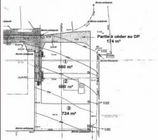 Plan du terrain: le notre est le lot 2 de 660m². L'implantation d'une bastide et d'un garage apparaît.
