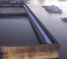 Normalement il y a 5 rangs de parpaing!!