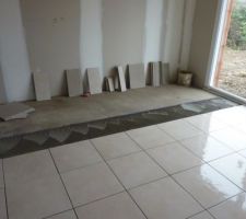 Pose du carrelage 45*45 dans le salon