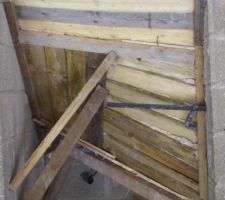 Coffrage de l'escalier du sous-sol