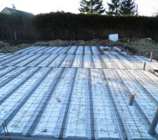 Ferraillage terminé, en attente du béton