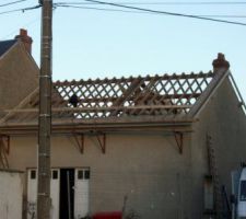 Là notre toit de l'existant en cours de rénovation!...