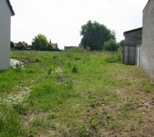 Allée qui mène au terrain