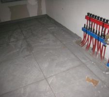 Pose des plinthes autour de la nourrice petit plus comme dit ludwidge