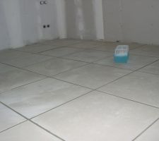 Chambre fille 2
manque aussi les joints placo

tout cela fait prendre du retard du coup pas de peinture au pi&egrave;ces par pi&egrave;ces !!!
sacr&eacute; cambriolage