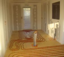 Chauffage au sol - serpentin dans la cuisine