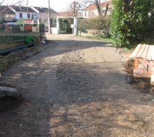 Gravier mis a l'entrée