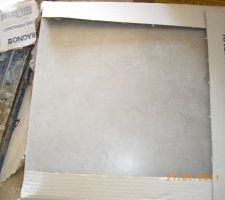 Carrelage principal life gris 40x40 toute la maison sauf cuisine et salle de bain