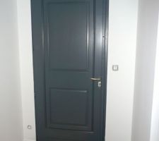 La porte d'entr&eacute;e.