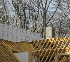 Dépassement conduit feu principal