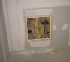 Trappe donnant sur une fermette