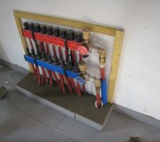 Pr&eacute;paration pour habillage de la nourrice.