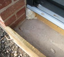 R&eacute;alisation du coffrage pour r&eacute;aliser les seuils