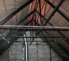 Voici la charpente en l'état avec son Pare-Pluie microperforé.