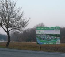 Terrain en cour de viabilisation 3
(Avec panneau de chantier imprim&eacute; et pos&eacute; par moi m&ecirc;me)