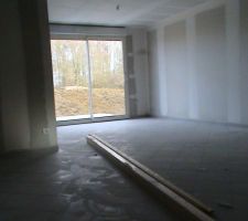 Vue sur la baie vitr&eacute;e