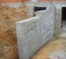 Mur de soutènement gauche - Murs montés