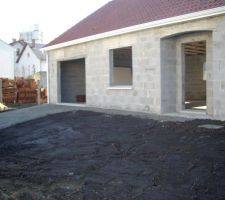 Remise en place des terres (devant)
