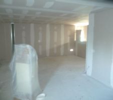 Pose de cloison salle sallon bureau et cuisine